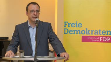 FDP-Kreisvorsitzender Holger Hase eröffnet das Liberale Maifest